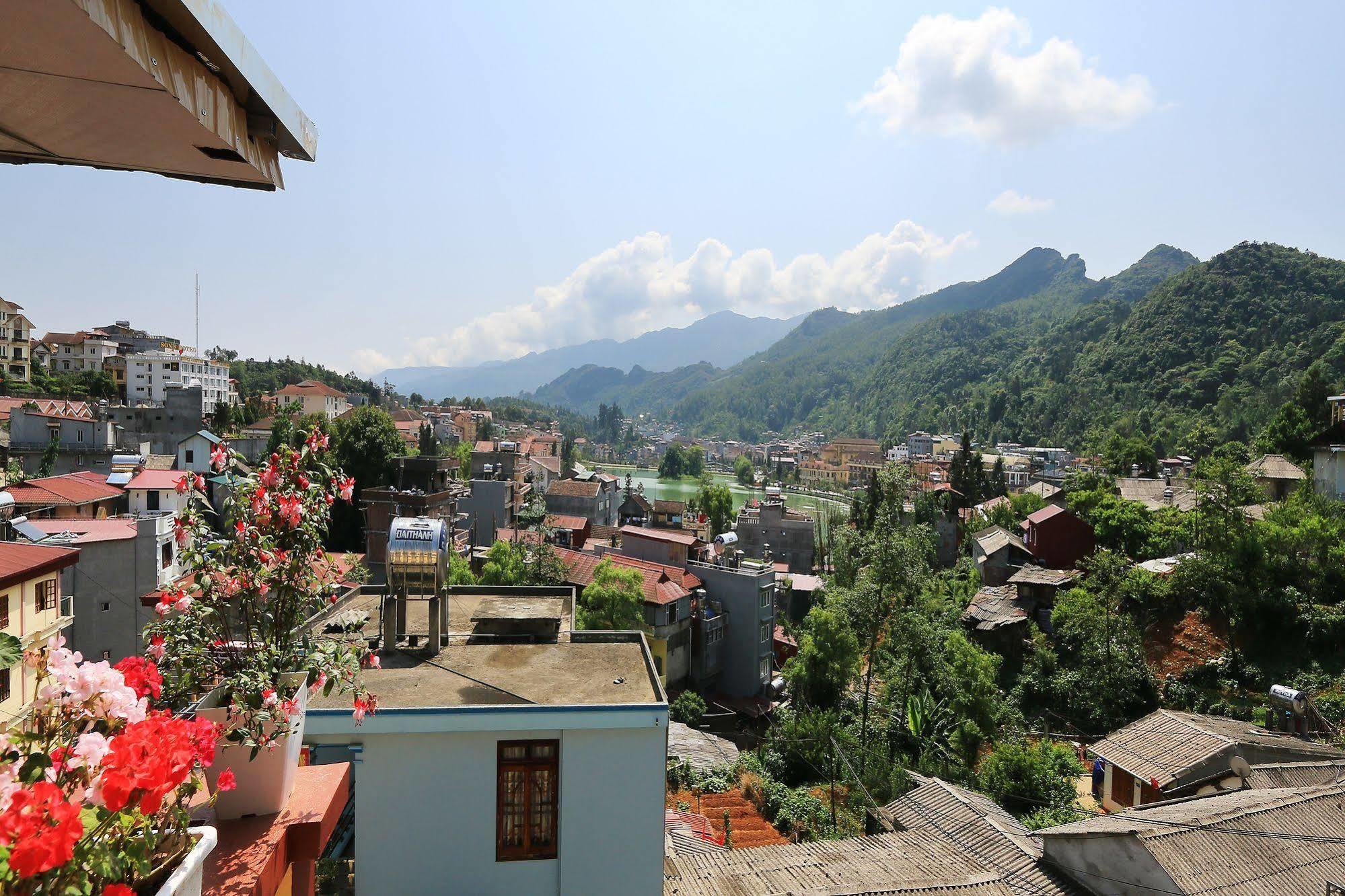 Sapa Local House Bed and Breakfast Buitenkant foto
